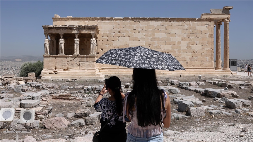 Yunanistan’da bu hafta sıcaklıkların 43 dereceye ulaşması bekleniyor
