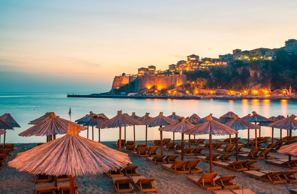 Plajlar Boş, Turistler Şikâyetçi – Karadağ Media