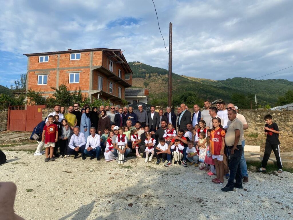 Gostirazni Köyü Hayırseverlerin Katkısıyla İçme Suyuna Kavuştu