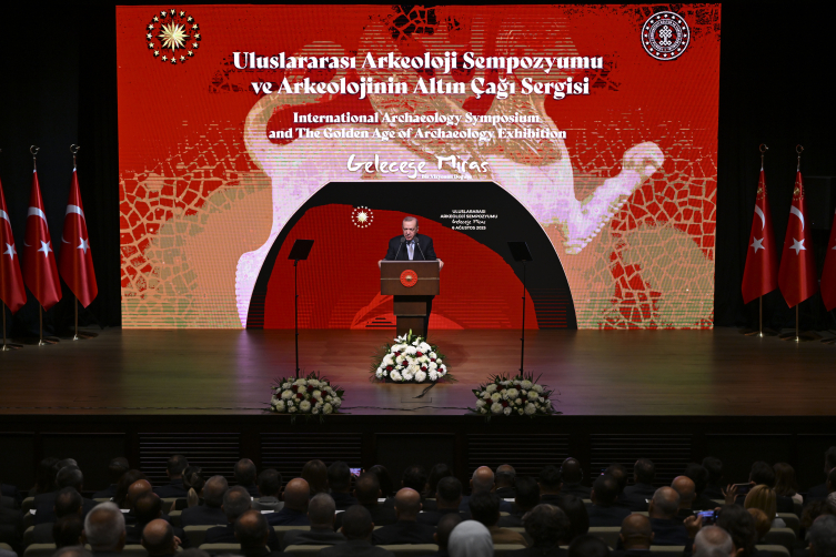 Cumhurbaşkanı Erdoğan: Milli varlığımıza sahip çıkıyoruz