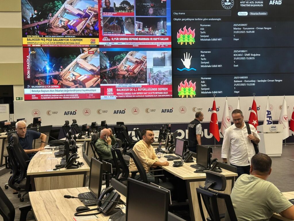 Balıkesir’de 6,1 büyüklüğünde deprem – Yeni Balkan