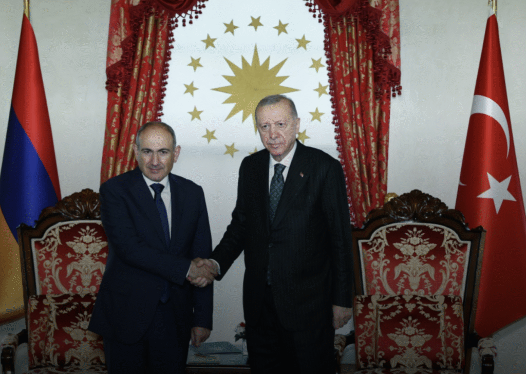 Cumhurbaşkanı Erdoğan’ın, Ermenistan Başbakanı Paşinyan ile görüştü