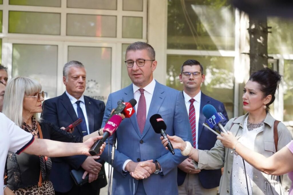 Mitskoski: “Sosyal hizmet uzmanlarının maaşları yüzde 20 arttı”