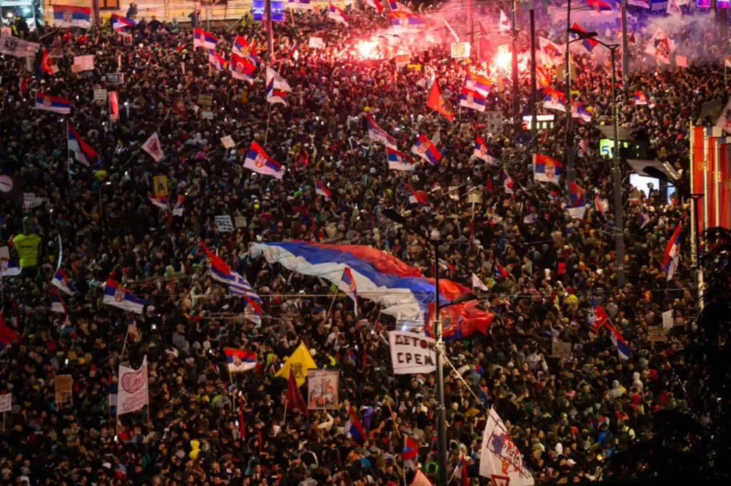 Sırbistan’da protestolar şiddetleniyor | TIME-BALKAN