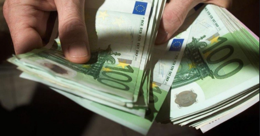 Kalkandelen’de telefon dolandırıcılığı: yaşlı kadın 16 bin euro ve 10 bin frank kaptırdı