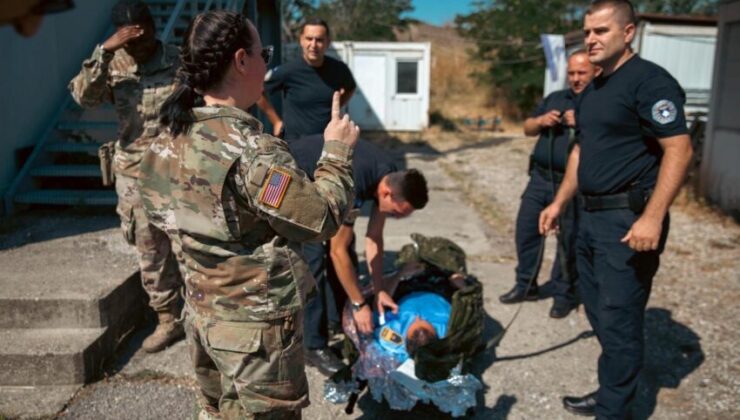 ABD askerlerinden Kosova polisine tıbbi eğitim