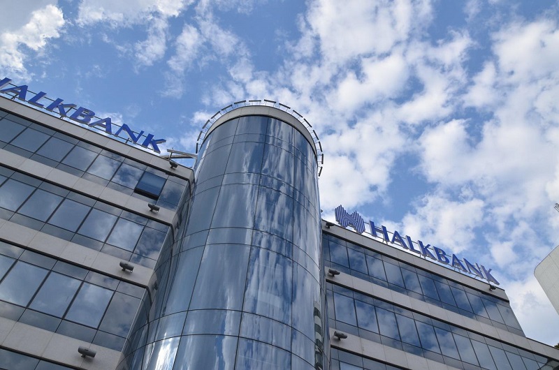 Halkbank’tan Her Kuşağa Özel Avantajlar: Müşterilerine Her Gün Daha Fazlasını Sunuyor
