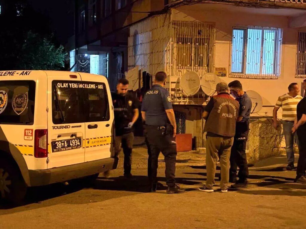 Eski Eşini Bıçaklayarak Ağır Yaralayan Şahıs Yakalandı
