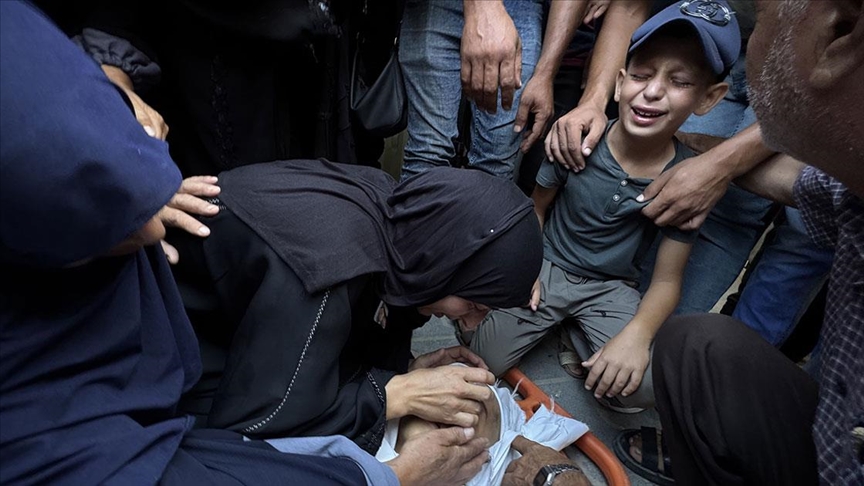 İsrail’in saldırıları ve ablukası nedeniyle kıtlık yaşanan Gazze’de açlıktan ölenlerin sayısı 281’e yükseldi