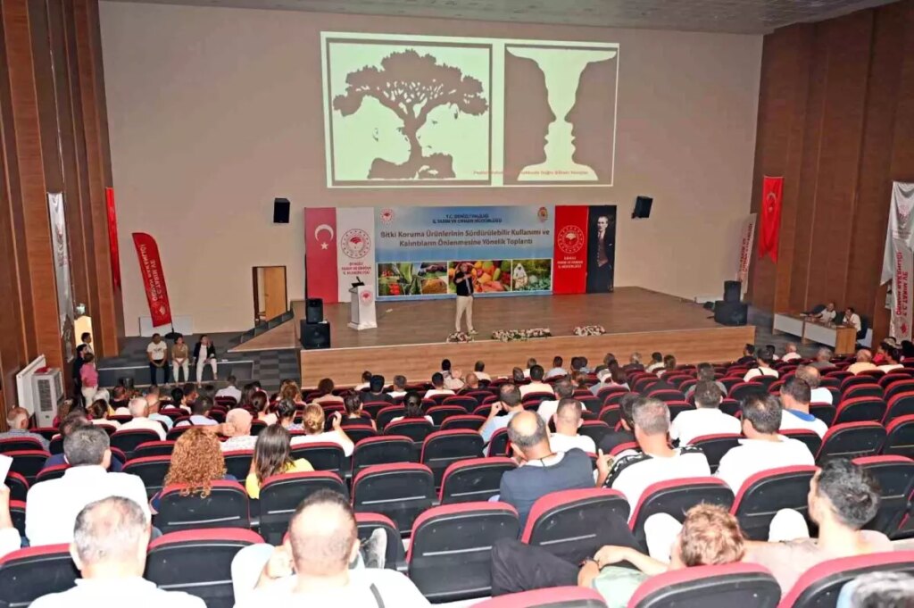 Denizli’de Bitki Koruma Ürünleri Toplantısı Düzenlendi