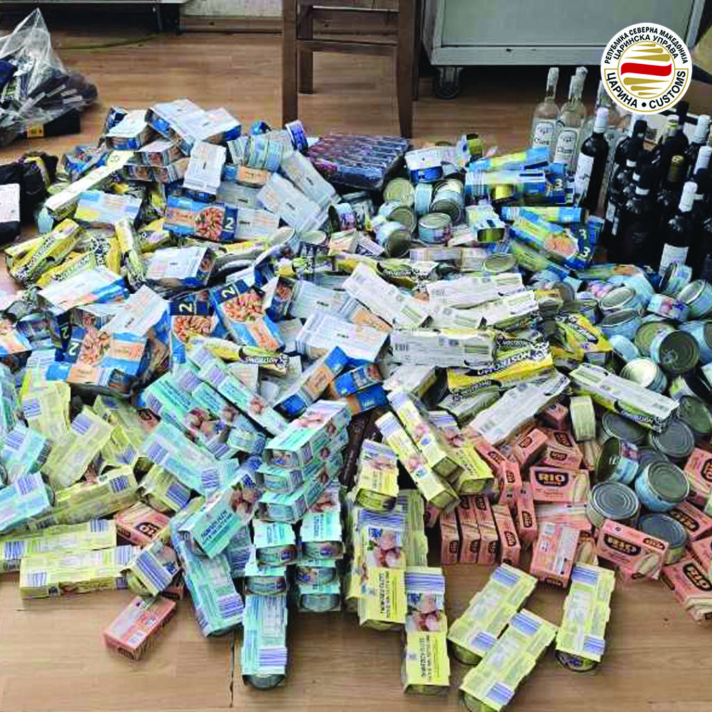 Makedonya’da Kaçakçılık Operasyonu: Binlerce Ürün ve Nakit Para Ele Geçirildi