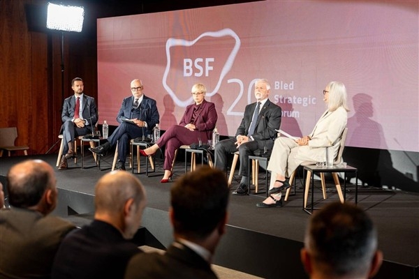 Karadağ Cumhurbaşkanı Milatovic, Bled Stratejik Forumu’na katıldı