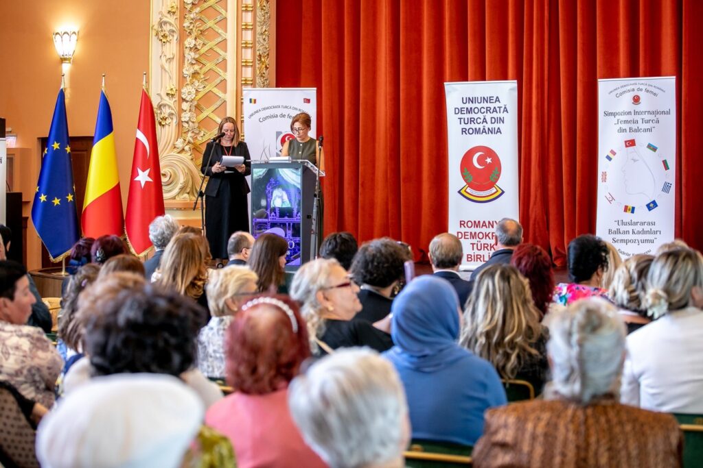 Romanya’da Uluslararası “Balkanlar’daki Türk Kadınları” Sempozyumu düzenlendi