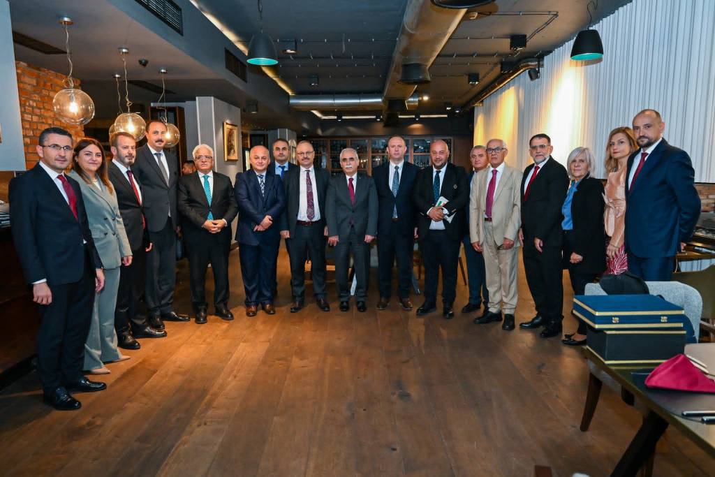 Meclis Başkanı Gaşi, Türkiye Anayasa Mahkemesi Heyetini Ağırladı