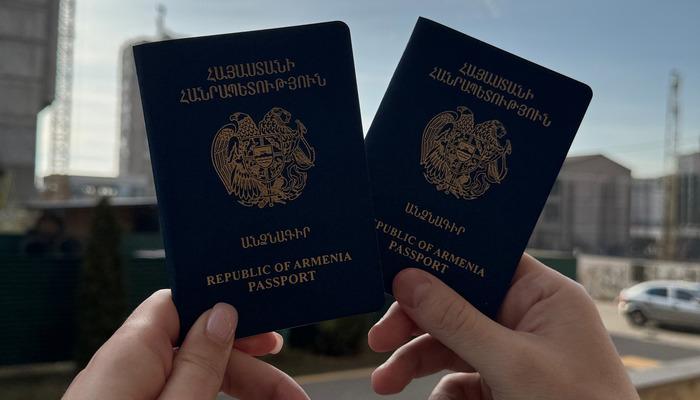 Ermenistan’dan pasaport kararı! Damgalardan Ağrı Dağı simgesi kaldırıldı