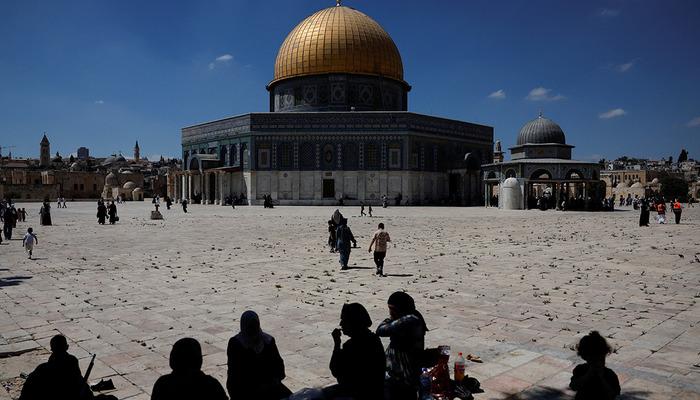 İsrailliler, Mescid-i Aksa’ya baskın düzenledi! Kirk için ayin yaptılar