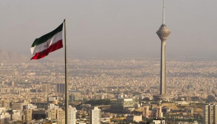 İran: Hasar gören nükleer tesisler yeniden inşa edilecek