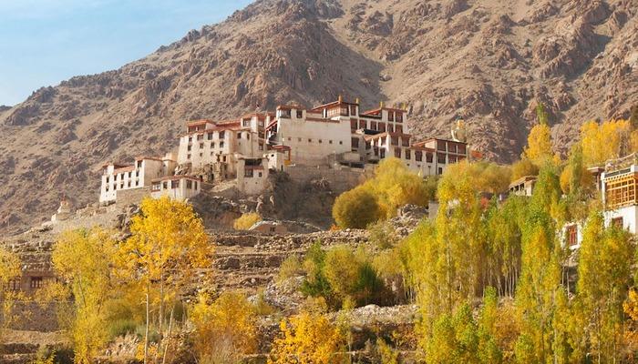 Hindistan’ın Ladakh bölgesinde sokağa çıkma yasağı ilan edildi