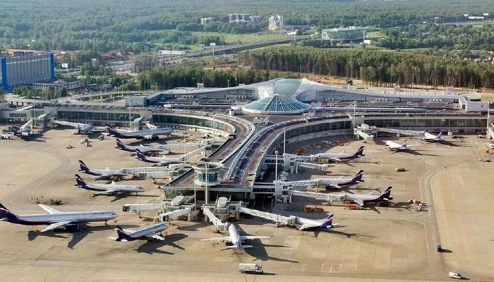 Yer: Rusya! Havaalanında faciadan dönüldü! İki yolcu uçağı çarpıştı