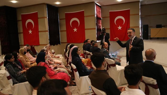 Pakistan’da Türkiye Burslarını kazanan 166 öğrenci için oryantasyon programı düzenlendi