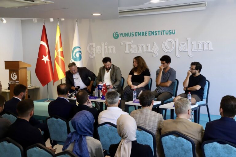 Üsküp’te “Türk-Makedon Tiyatrosu ve Sineması Paneli” düzenlendi