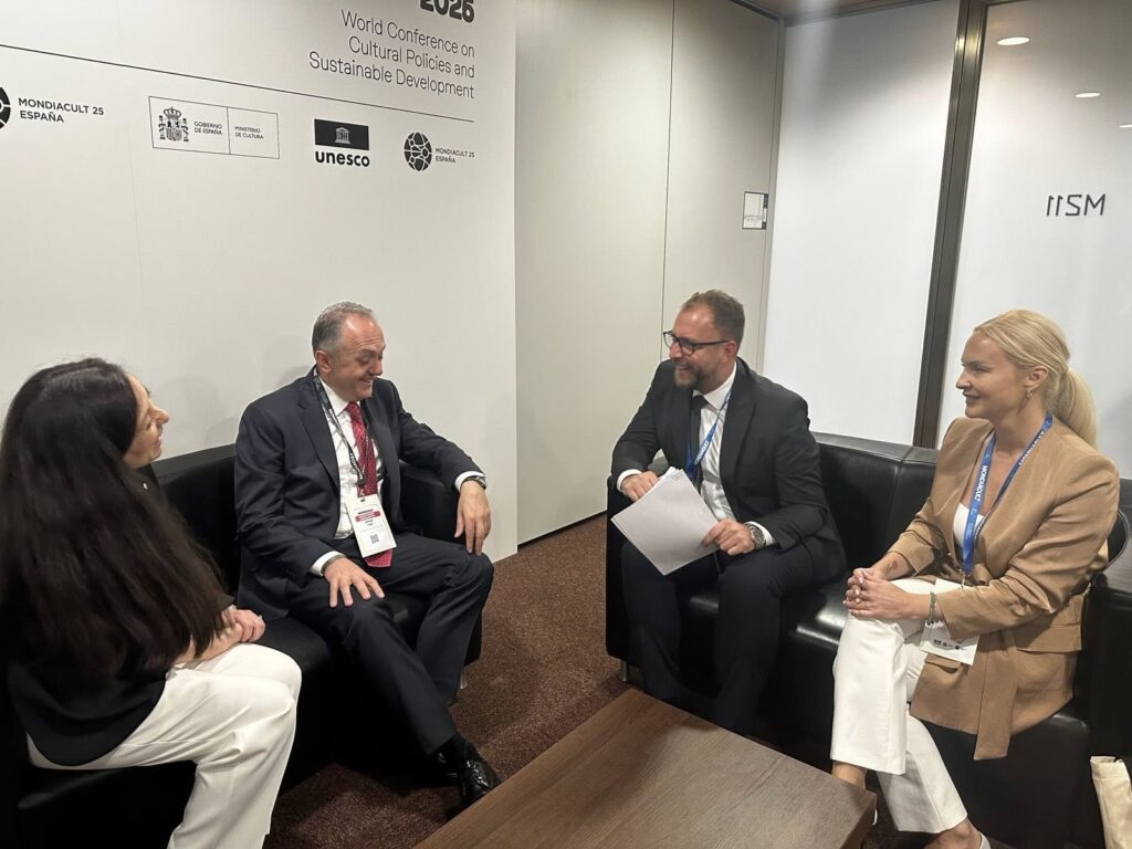 Kültür Bakanı Ljutkov, Türkiye Kültür Bakan Yardımcısı Yazgı ile görüştü