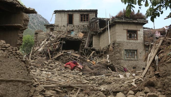 6 büyüklüğündeki depremde can kaybı 1000’i aştı! Afganistan’da felaketin bilançosu ağırlaştı