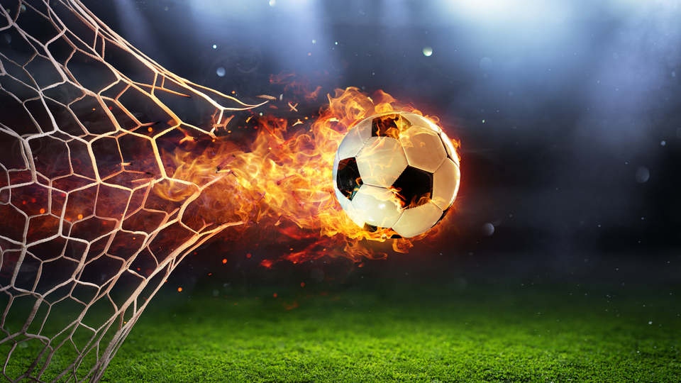 Belçika gençlere, Türkiye ve Yunanistan 30 yaş üstü futbolculara forma verdi