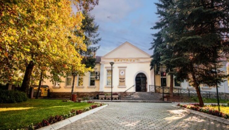 Kosova’daki sekiz devlet üniversitesi işbirliği anlaşması imzaladı