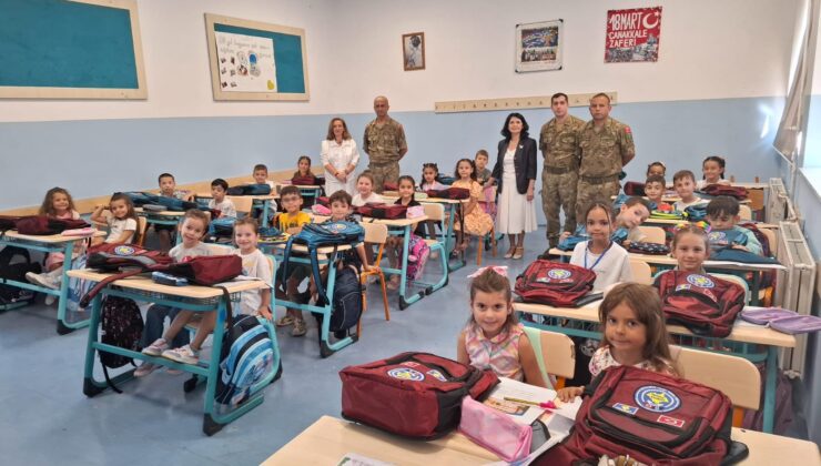 Türk askerinden Priştine’de Türk öğrencilerine eğitim desteği