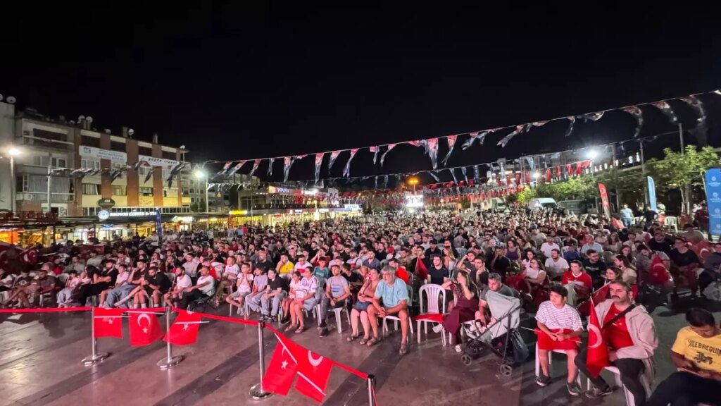 Aydın’da EuroBasket Finali İçin Dev Ekran Kuruldu