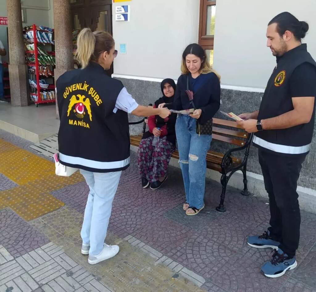 Manisa’da ‘Güvenli Üniversite’ Projesi ile 2,500 Öğrenciye Güvenlik Bilgilendirmesi