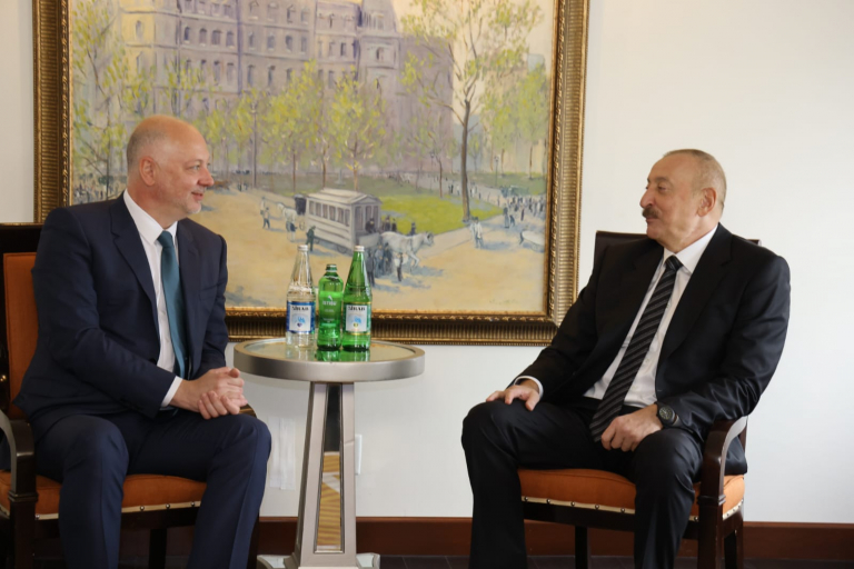 Jelyazkov: Hazar Bölgesi’nden gelen yeşil enerji, Avrupa ve Bulgaristan için yeni bir kaynak olacak