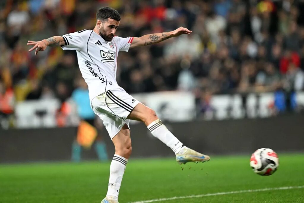 Rafa Silva kariyerinde bir ilki başardı