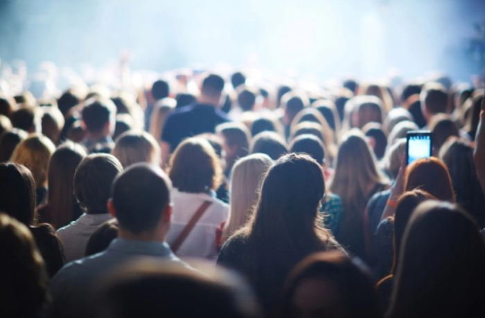 AB’de gençler 26,2 yaşında, Makedonya’da ise 32,1 yaşında aile evinden ayrılıyor