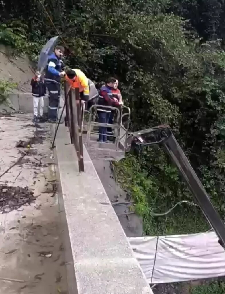 Rize’de Şiddetli Yağış ve Heyelan: Mahsur Kalan İşçiler Kurtarıldı