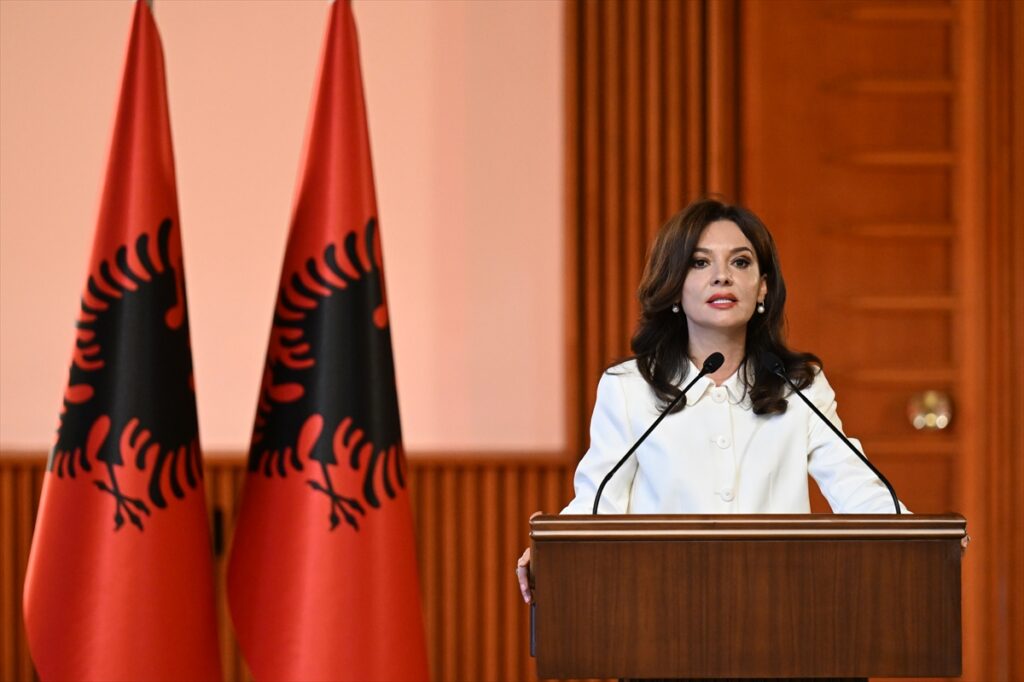 Arnavutluk Dışişleri Bakanı Spiropali, İsrail Dışişleri Bakanı Saar ile görüştü