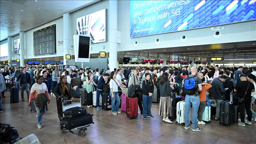Siber saldırı nedeniyle Avrupa’nın büyük havalimanlarında aksaklıklar devam ediyor