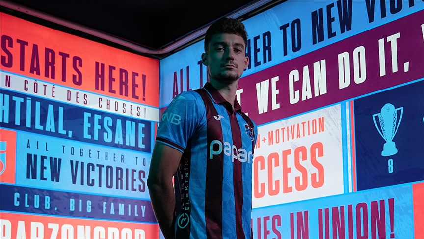 Trabzonspor, Beşiktaş’tan Arnavut futbolcu Muçi’yi kadrosuna dahil etti