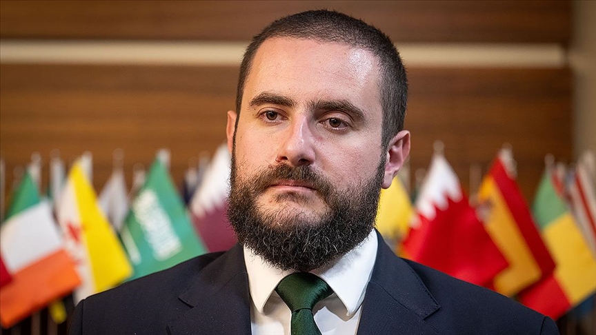 Annesi Filistin asıllı olan Sırbistan Devlet Bakanı Zukorliç’den Gazze çağrısı