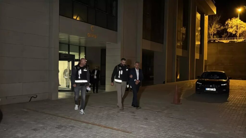 Yahşihan Belediye Başkanı Ahmet Sungur ve 5 Kişi Tutuklandı