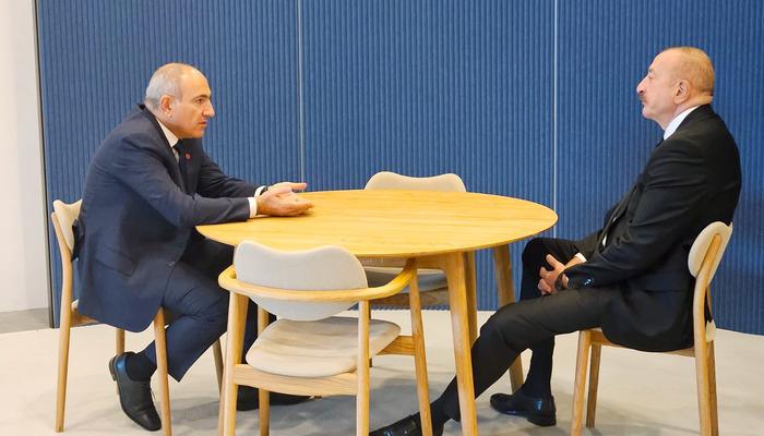 Aliyev ile Paşinyan, Kopenhag’da bir araya geldi