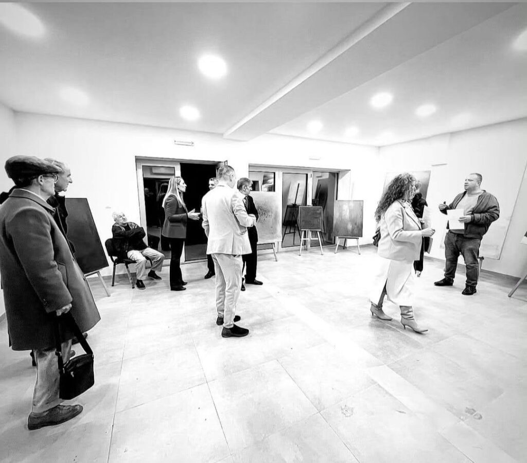 Sanatçı Züleyha Züberi Ali’nin sergisi sanatseverlerle buluştu