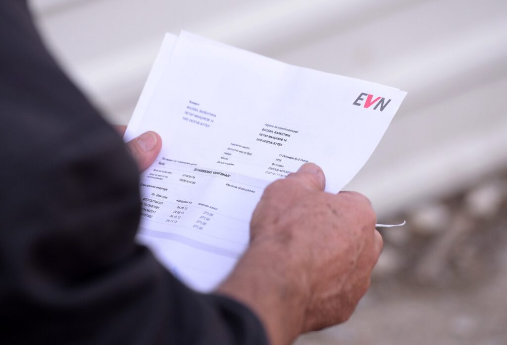 Yılın ilk yarısında şirketler için elektrik fiyatı düştü, haneler için az da olsa arttı