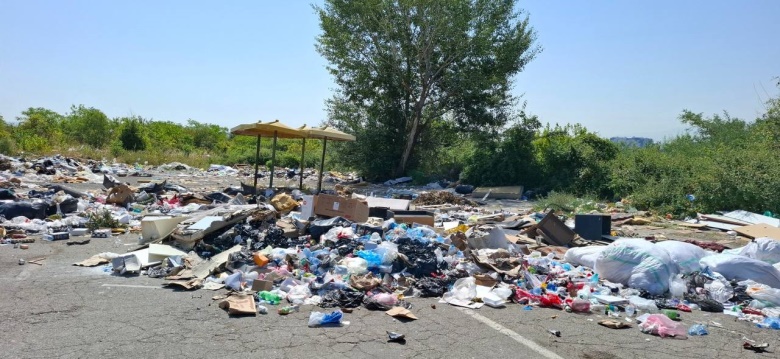 Üsküp’te Atık Skandalı: İki Yetkiliye Çevreyi Tehlikeye Atma Suçlaması