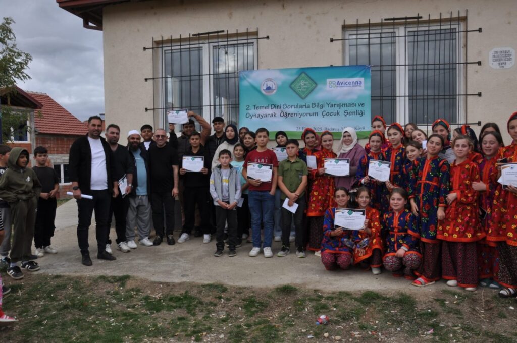 Alikoç Köyü’nde 2. Temel Dini Sorularla Bilgi Yarışması ve Oynayarak Öğreniyorum Çocuk Şenliği Yapıldı    