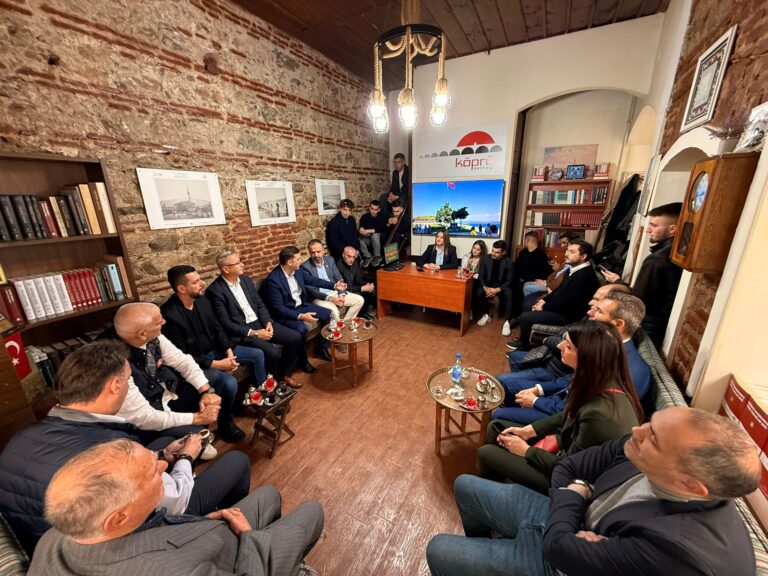 Çayır Belediye Başkan Adayı Buyar Osmani, Köprü Derneği’ni ziyaret etti