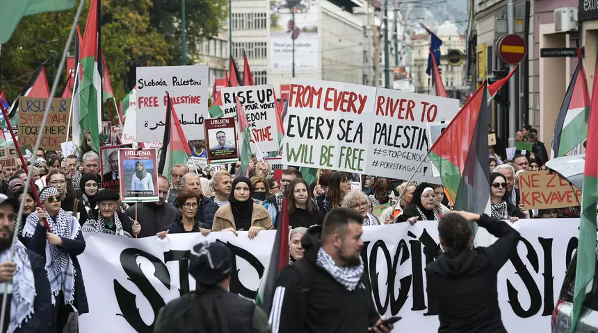 Bosna Hersek’te İsrail’in Gazze’de yaptığı soykırım protesto edildi