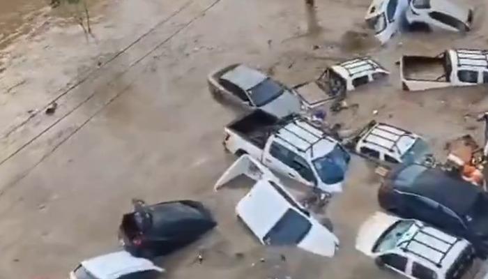 Meksika’da şiddetli yağışlar nedeniyle hayatını kaybedenlerin sayısı 64’e yükseldi