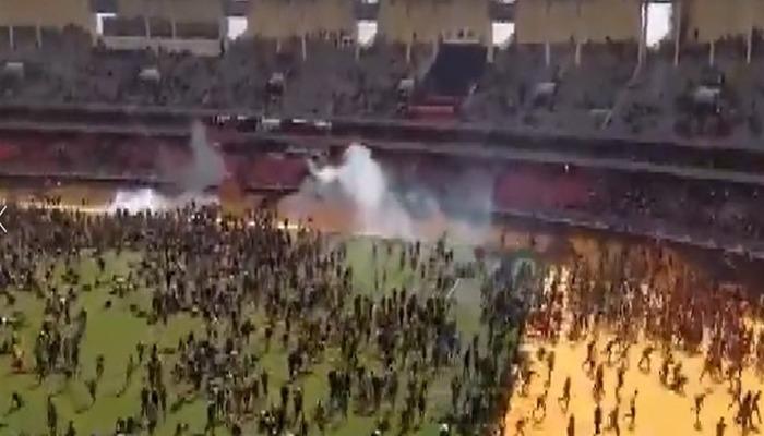 Kenya’da eski Başbakan Raila Odinga’nın cenaze töreninde ateş açıldı: En az 4 ölü